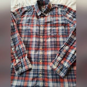 GAP Men's Button Up Shirt. Size Medium. Long Sleeves.